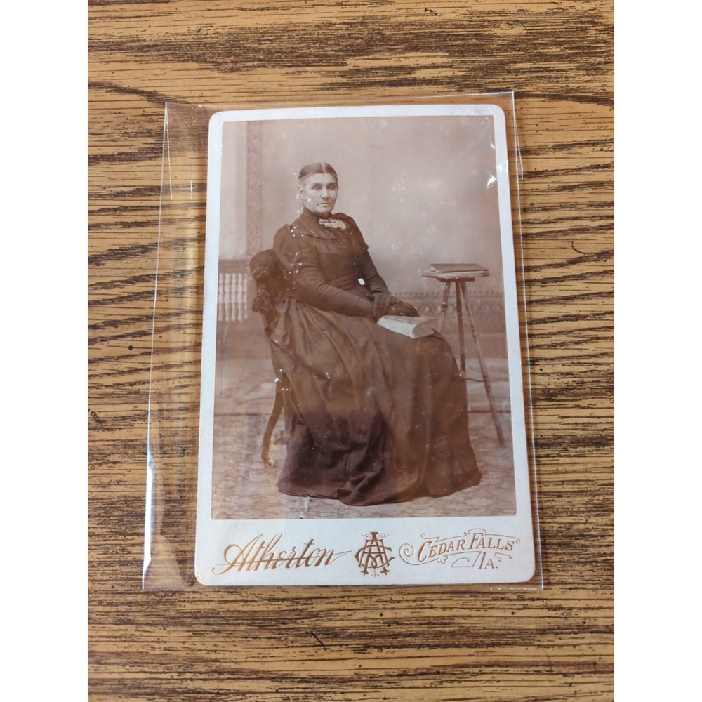 Rare Antique Cabinet Card Woman Photo Victorian Portrait 1800s Cedar Falls Iowa